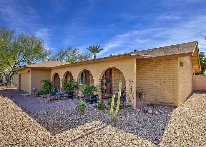 Holiday home 4 Mi To Old Town: Family W/ Pool & Bbq Scottsdale
