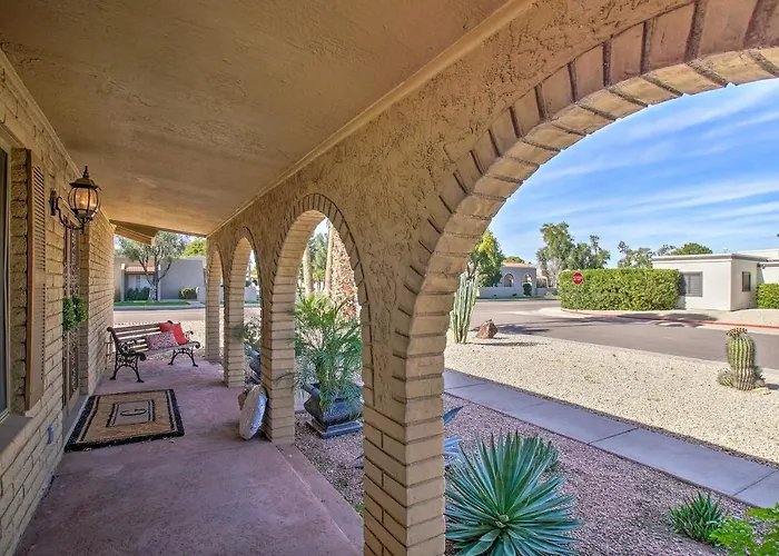 4 Mi To Old Town: Family W/ Pool & Bbq Holiday home Scottsdale